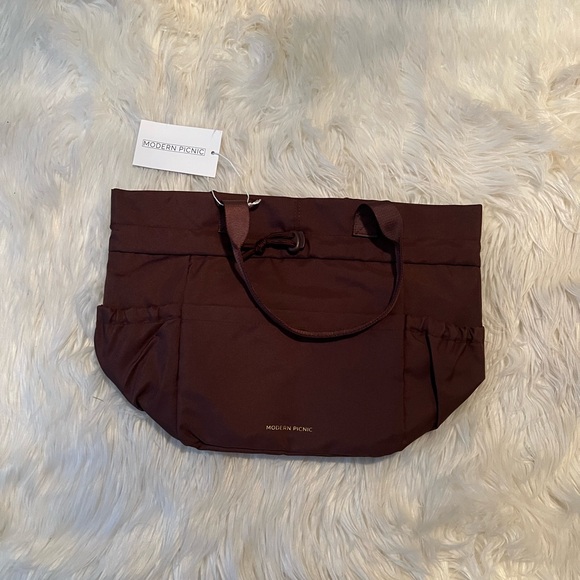 Modern Picnic Lunch Bag - Picture 3 of 11